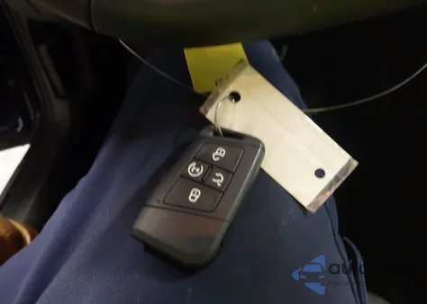 2023 Volkswagen Taos 1.5T Se из США, поврежденный, VIN 3VVSX7B24PM380559